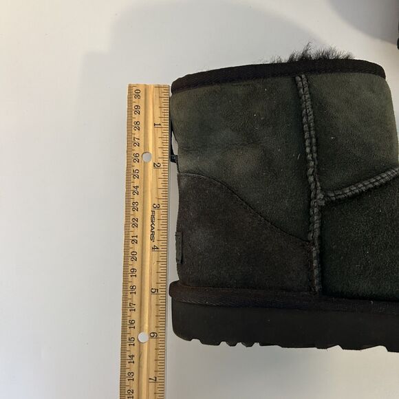 UGG Womens Classic Mini II Winter Boots Shearling Fur Booties Size 8 Black - Picture 3 of 14